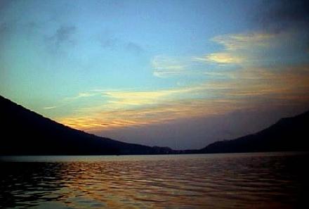 00.07.21.Sunrise-01.jpg (14507 �o�C�g)