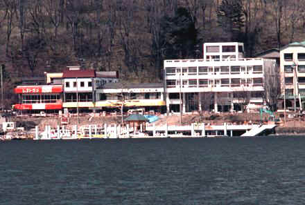 2000.04.24.Marina-01.jpg (33564 �o�C�g)