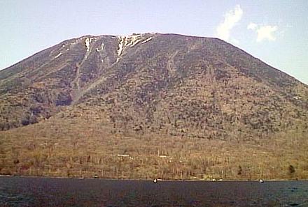 2000.05.09.Mt.Nantai-02.jpg (28117 �o�C�g)