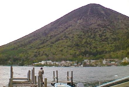 99.05.25.中禅寺湖-10.jpg (22935 バイト)