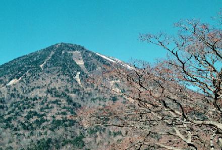 2000.01.04.Mt.Nantai-01.jpg (37370 oCg)