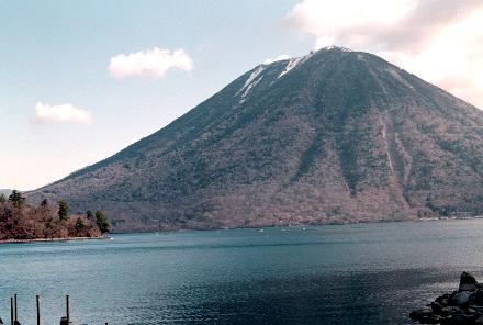 2000.04.24.Mt.Nantai-01.jpg (21024 oCg)