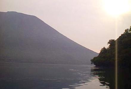 2000.06.21.Morning Mt.Nantai-01.jpg (9476 oCg)